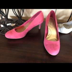 3 pair of pumps size 8